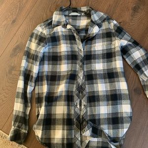Athletica pocket flannel